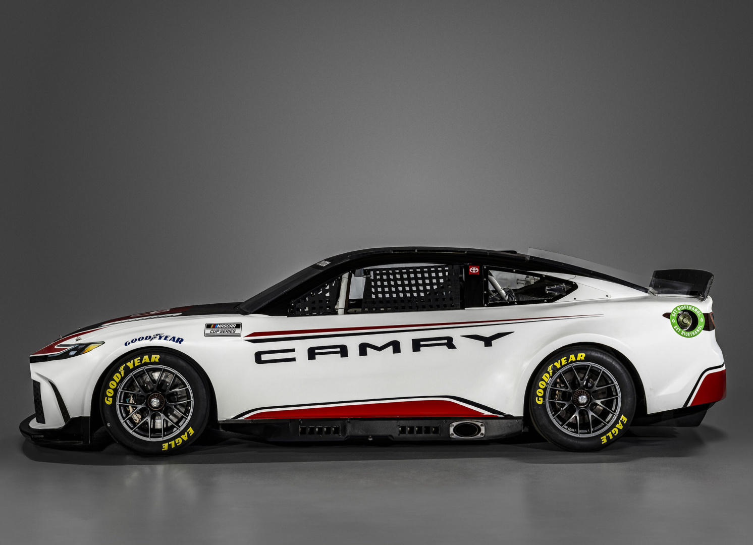 SMALL_2024_Toyota_NASCARCup_Camry_XSE_003-scaled